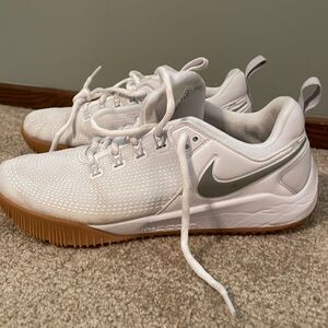 Nike White Mesh Athletic Shoes with Gum Sole